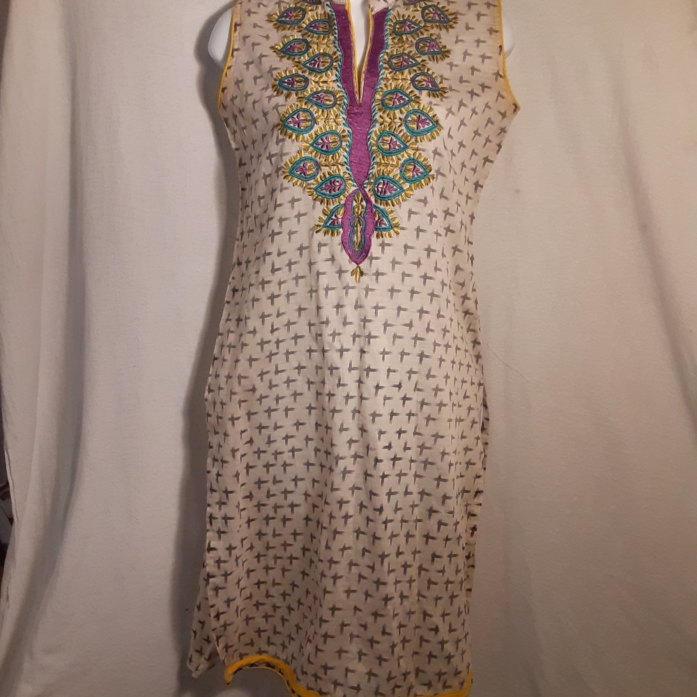 NEERUS Sleeveless Tunic